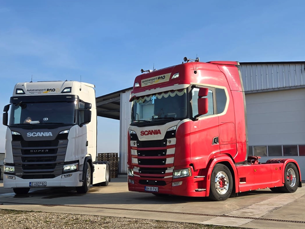 camioane Scania din flota de transport a firmei Autotransporti Pao
